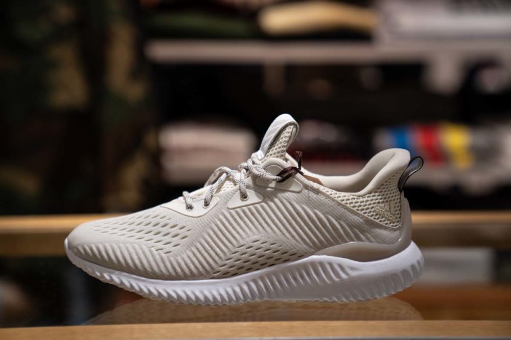 adidas アルファバウンス alphabounce